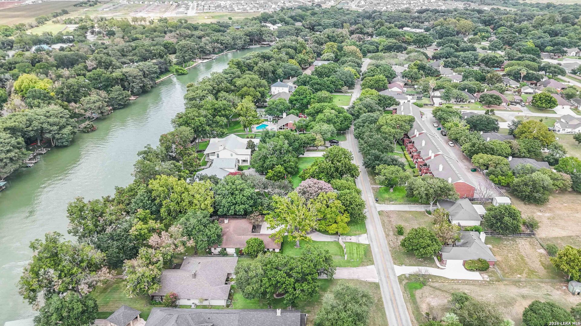 521 Woodlake Drive Mcqueeney TX 78123