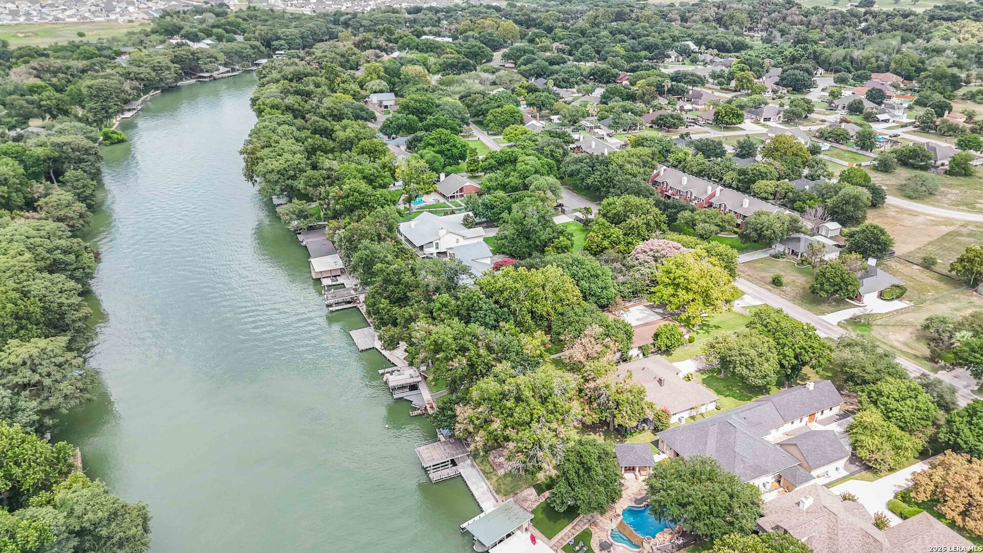 521 Woodlake Drive Mcqueeney TX 78123