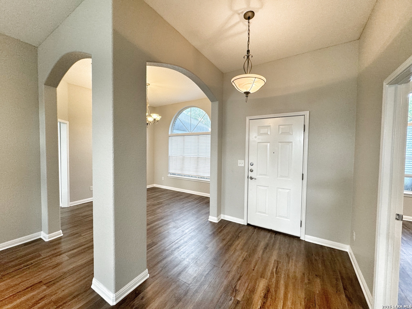 521 Woodlake Drive Mcqueeney TX 78123