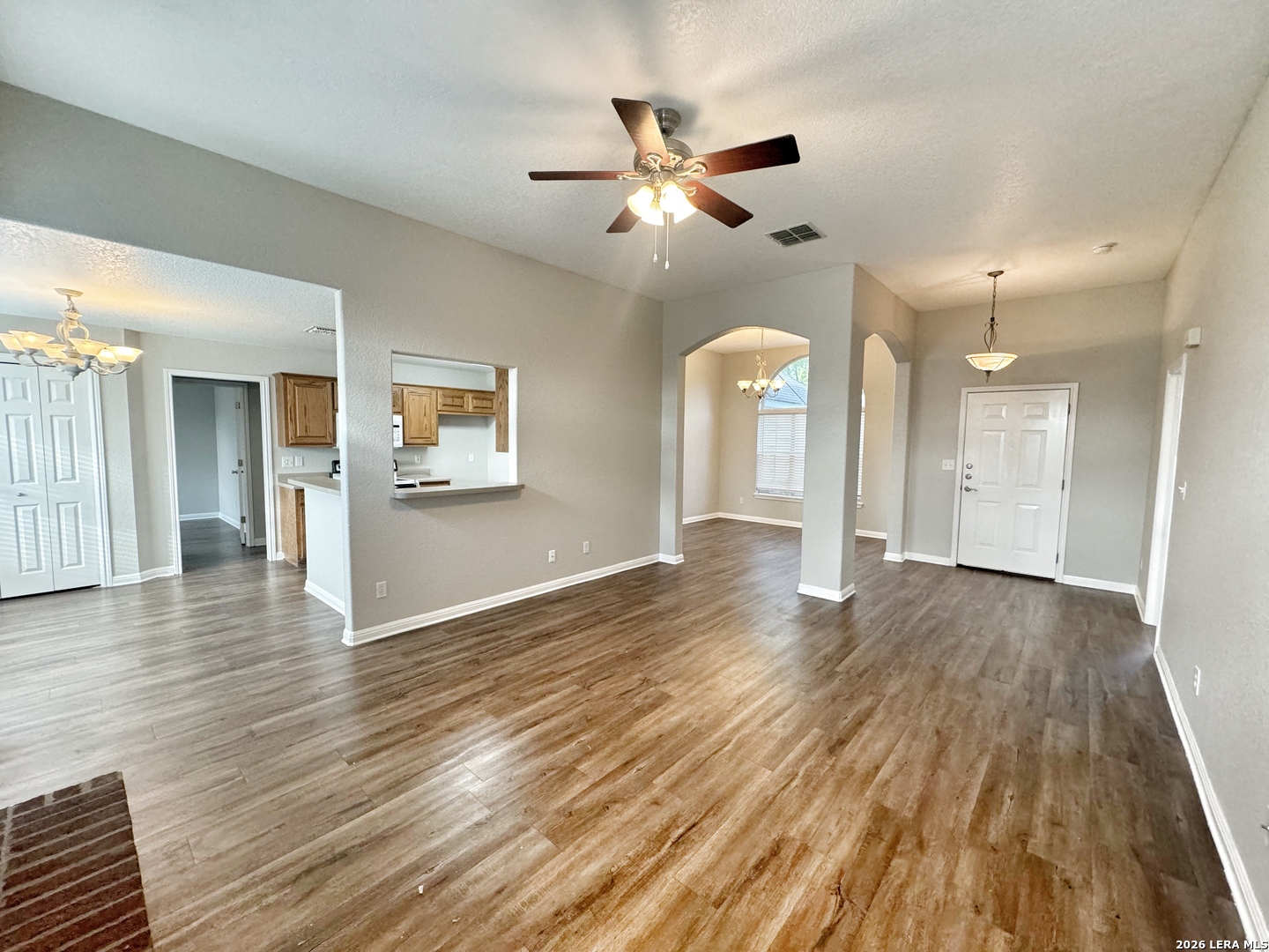 521 Woodlake Drive Mcqueeney TX 78123
