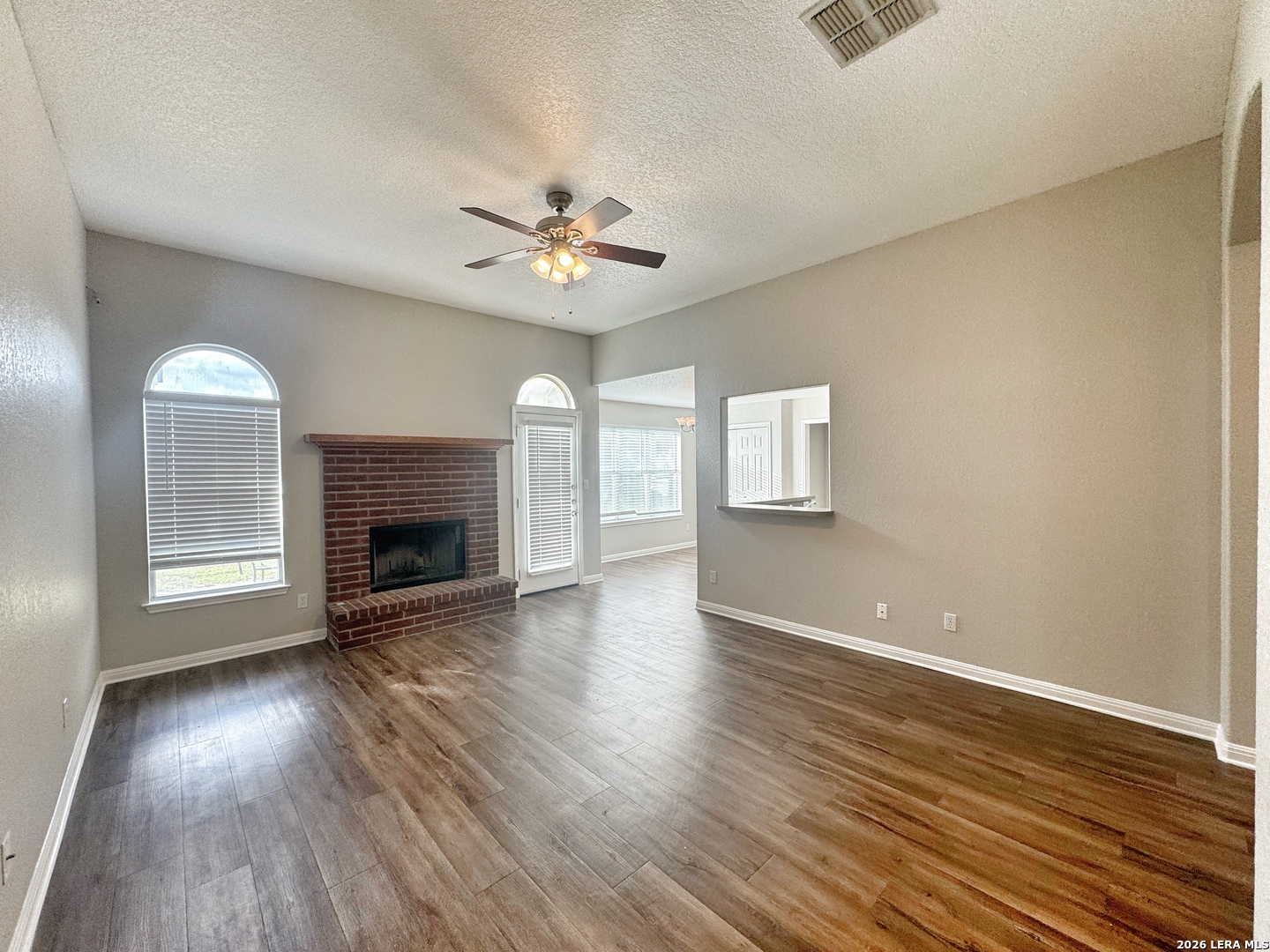 521 Woodlake Drive Mcqueeney TX 78123