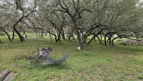 318 Shady Oaks Floresville TX 78114