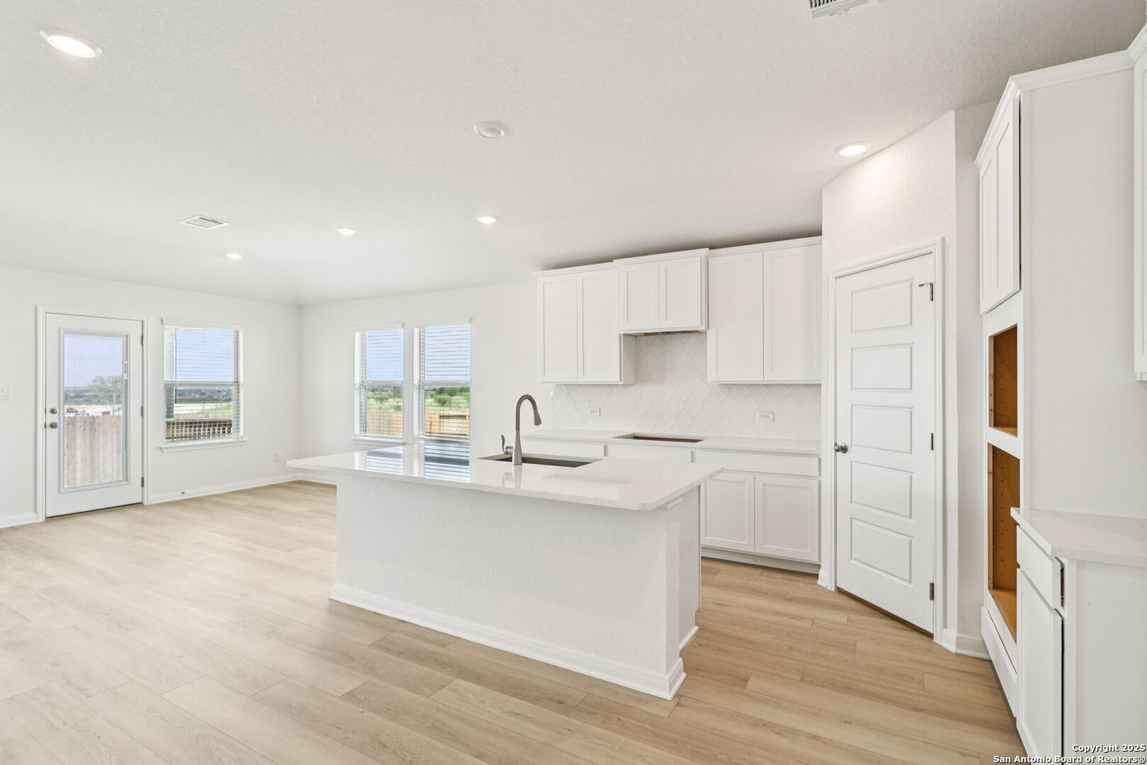 104 Shelton Pass Cibolo TX 78108