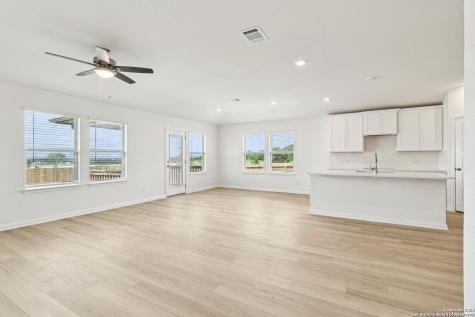 104 Shelton Pass Cibolo TX 78108