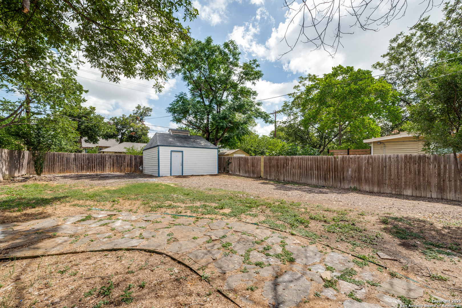 2007 W Mistletoe Avenue San Antonio TX 78201