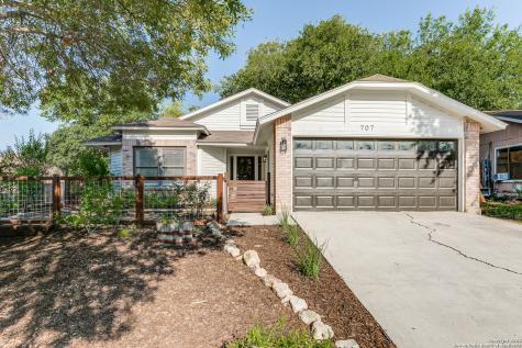 707 Cypresscliff Drive San Antonio TX 78245