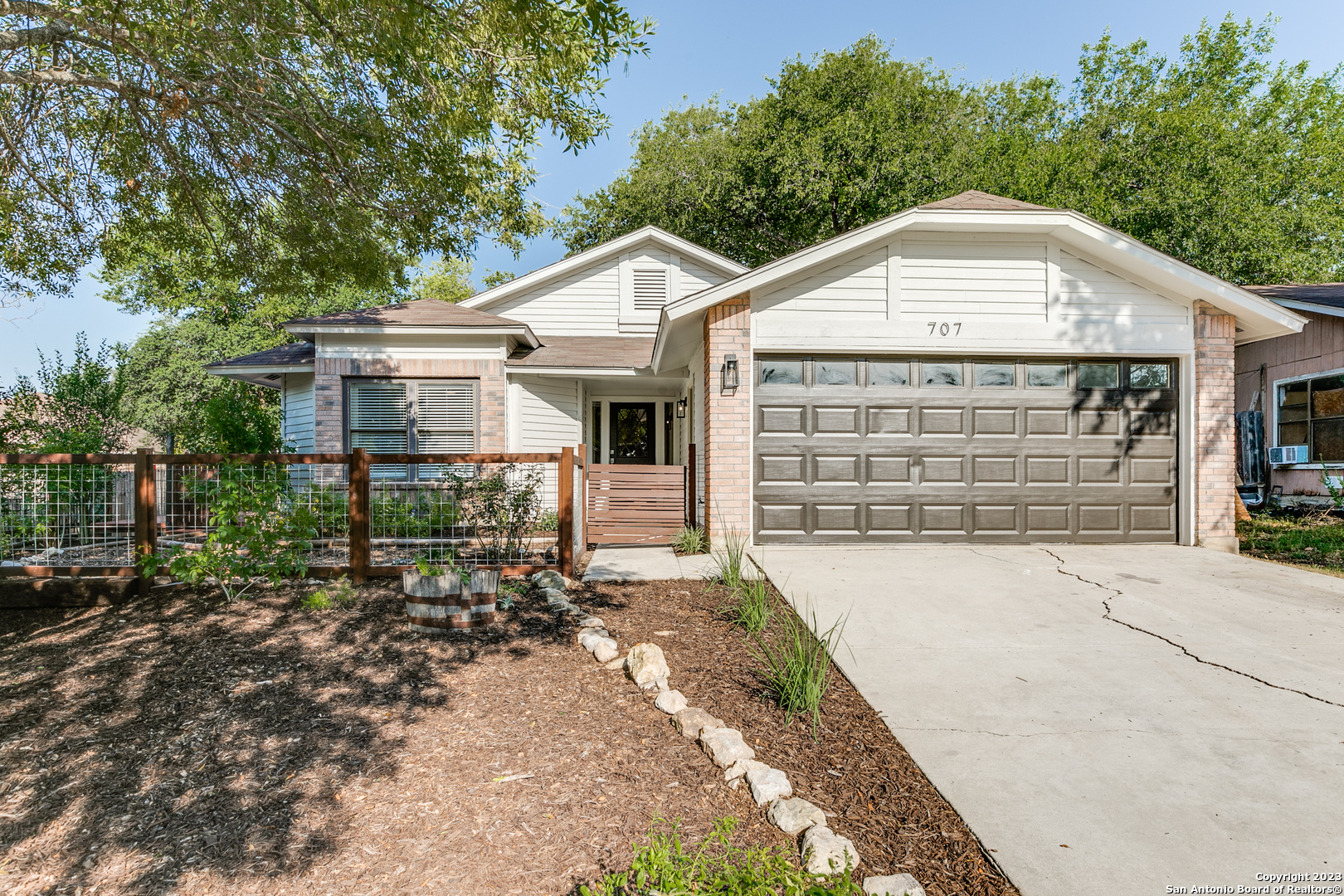 707 Cypresscliff Drive San Antonio TX 78245