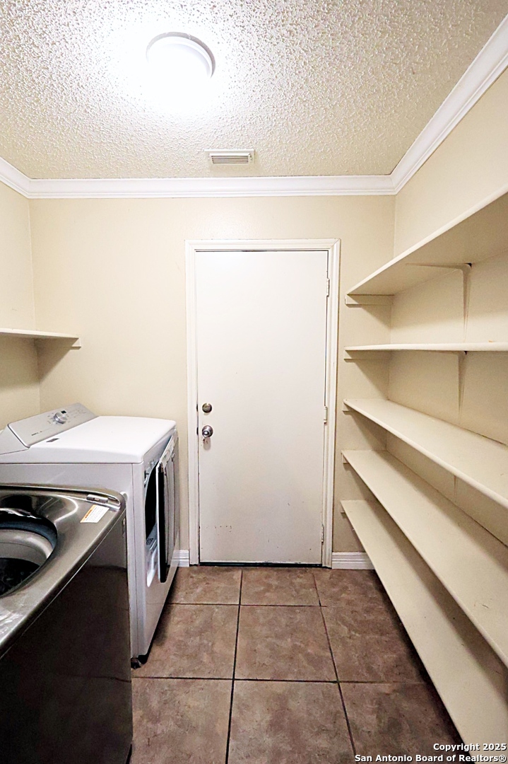 3647 Cameron Springs San Antonio TX 78244