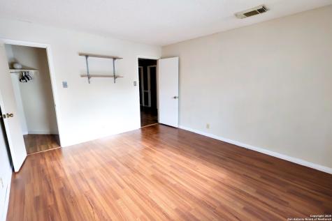 3647 Cameron Springs San Antonio TX 78244