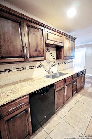 3647 Cameron Springs San Antonio TX 78244
