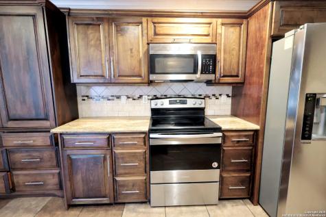 3647 Cameron Springs San Antonio TX 78244