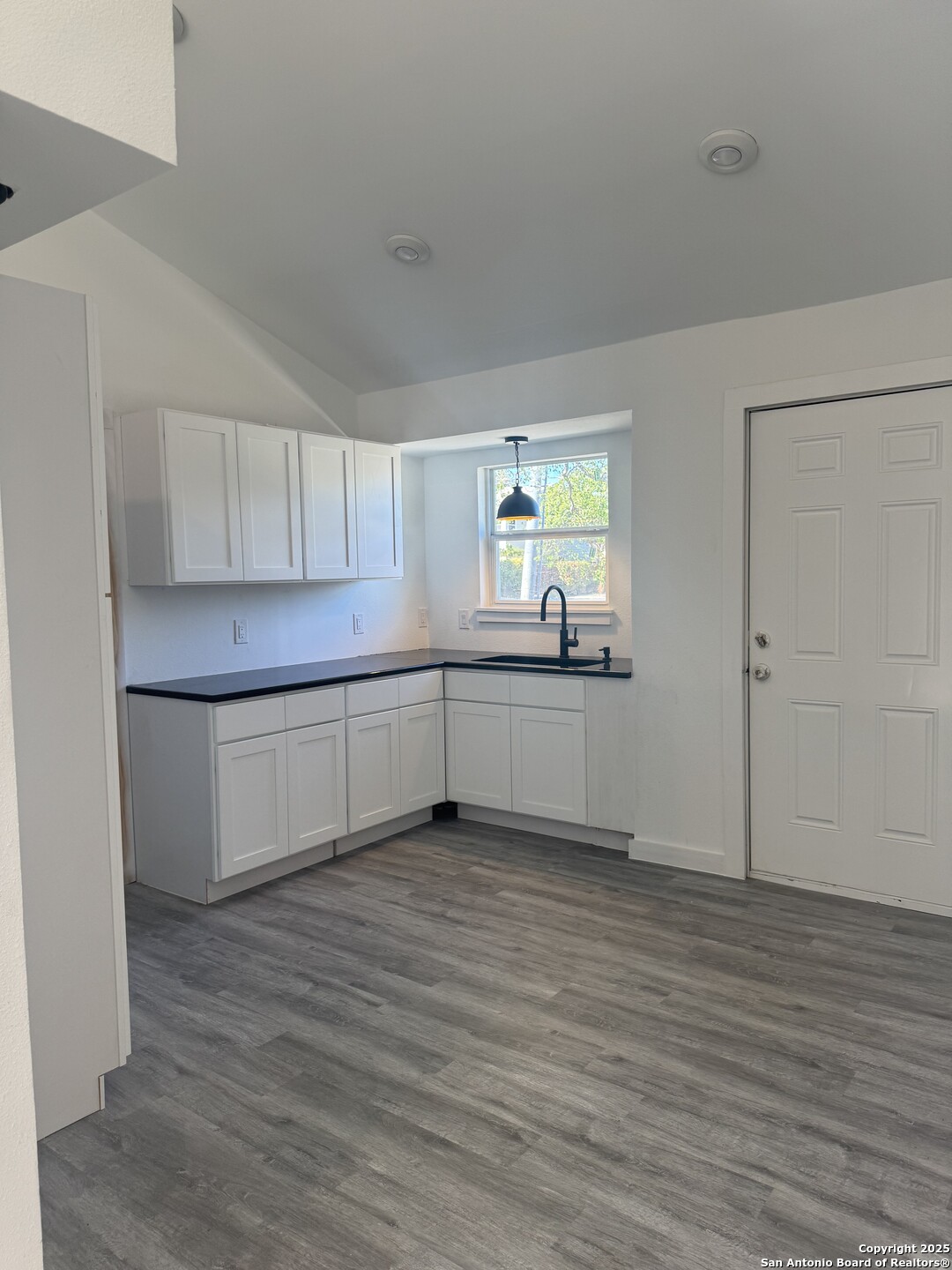 1819 Ann Arbor Drive San Antonio TX 78224