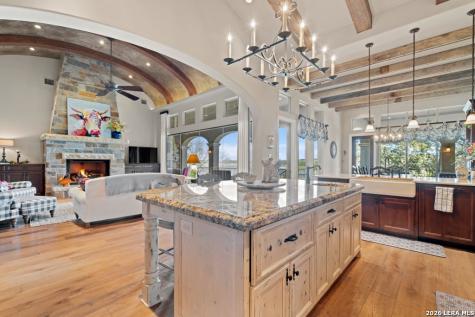 538 Oak Shores Drive Canyon Lake TX 78133
