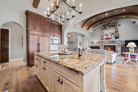 538 Oak Shores Drive Canyon Lake TX 78133