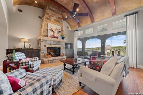 538 Oak Shores Drive Canyon Lake TX 78133