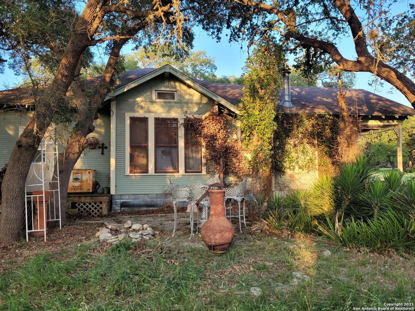100 Green Valley Drive Pipe Creek TX 78063