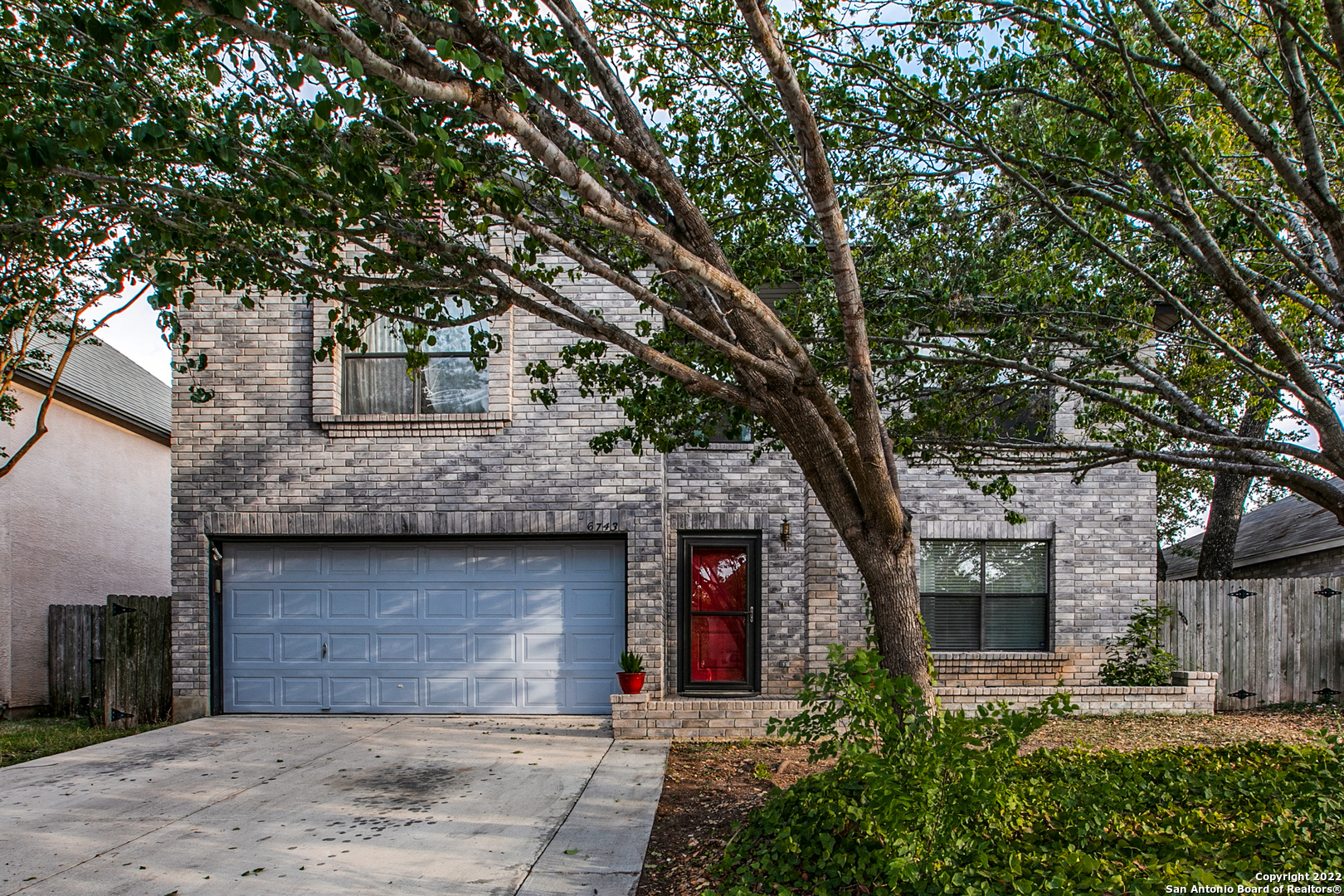 6743 Shadow Run San Antonio TX 78250