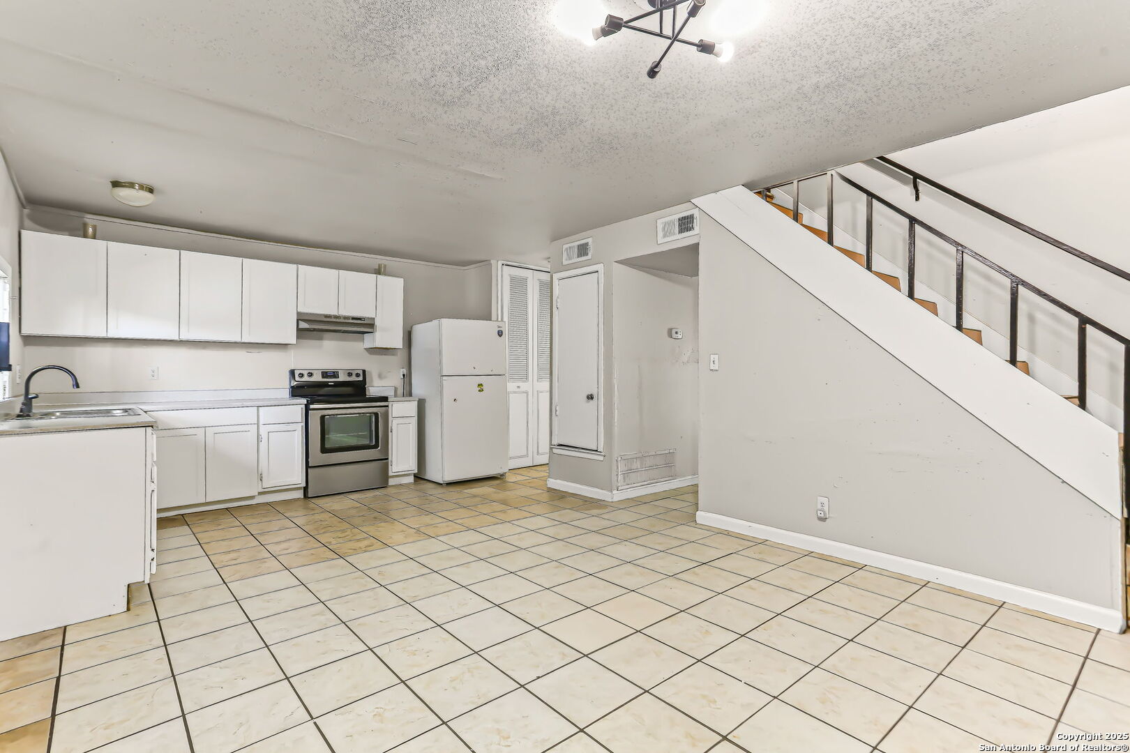 7013 Glen Mist San Antonio TX 78239