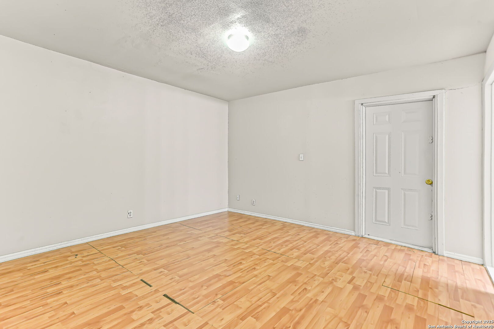 7013 Glen Mist San Antonio TX 78239