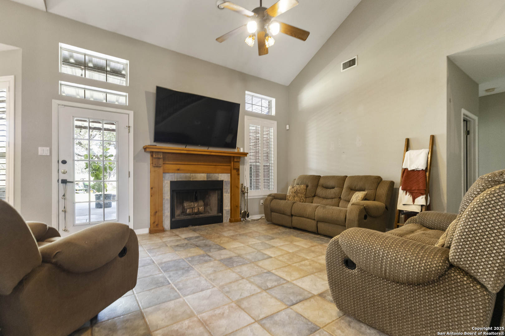1732 Continental Pleasanton TX 78064