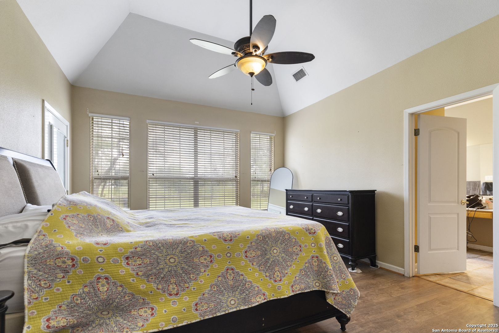 1732 Continental Pleasanton TX 78064