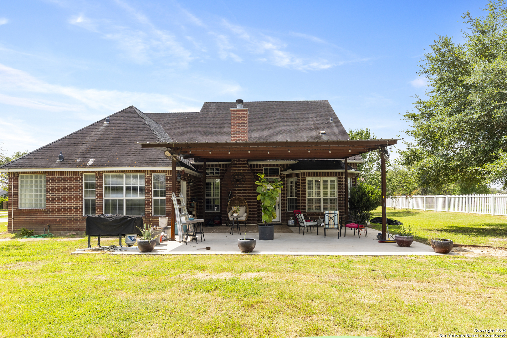 1732 Continental Pleasanton TX 78064