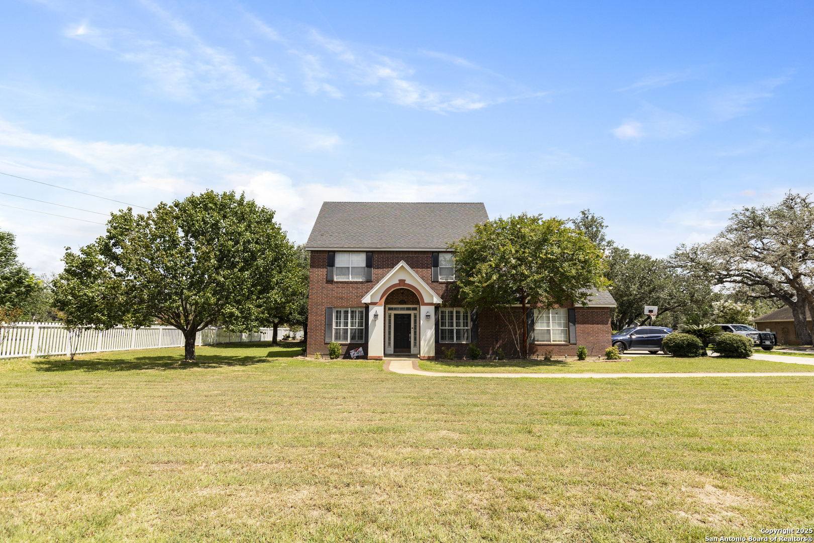 1732 Continental Pleasanton TX 78064