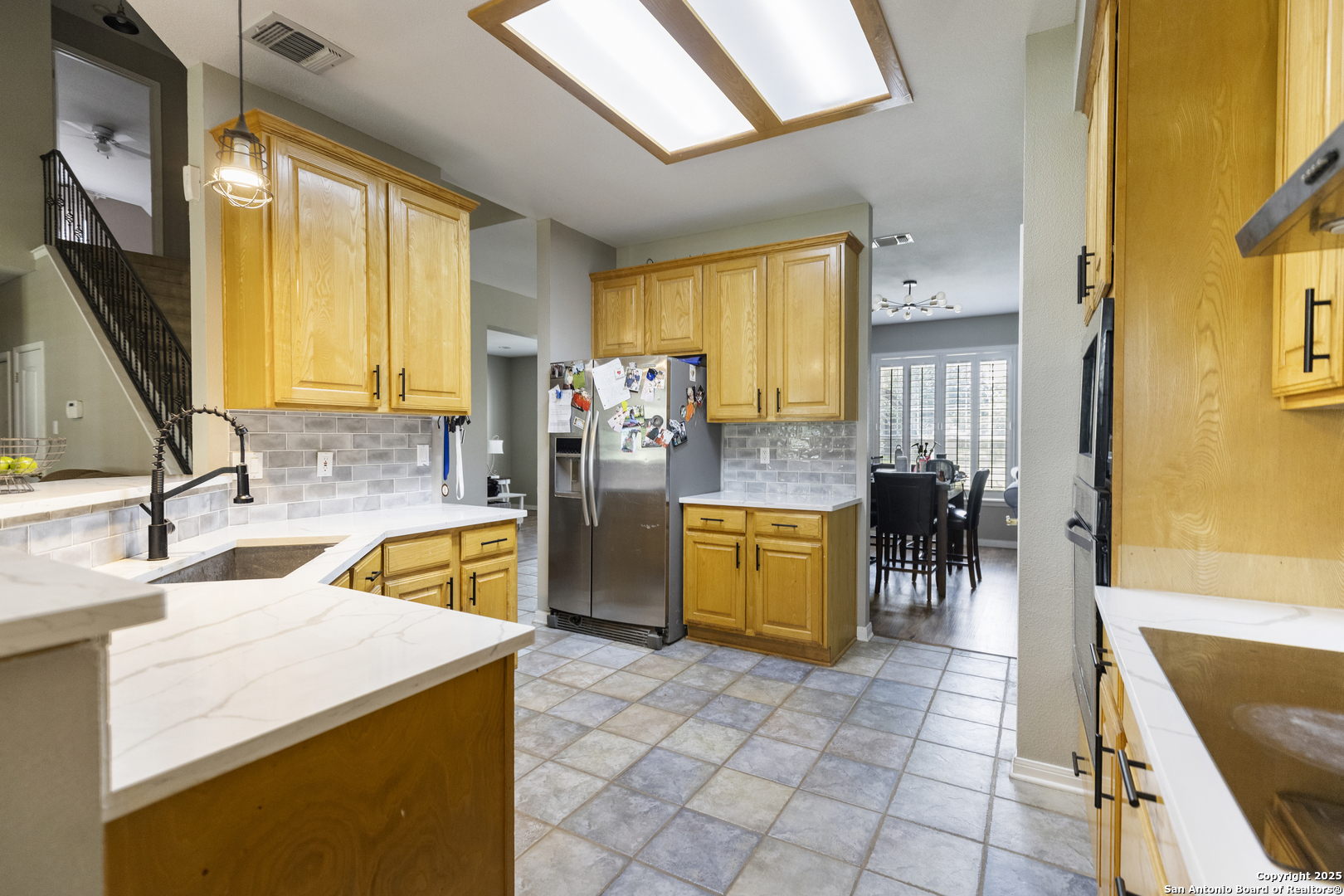 1732 Continental Pleasanton TX 78064