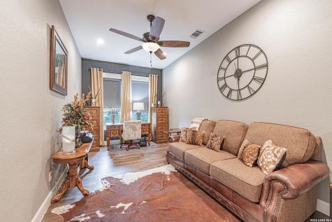 128 Bridgewater Drive La Vernia TX 78121