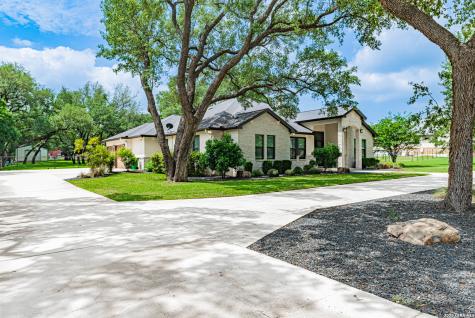 128 Bridgewater Drive La Vernia TX 78121