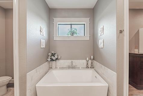 128 Bridgewater Drive La Vernia TX 78121