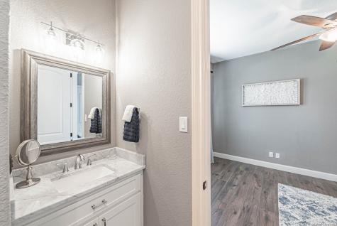 128 Bridgewater Drive La Vernia TX 78121