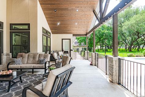 128 Bridgewater Drive La Vernia TX 78121