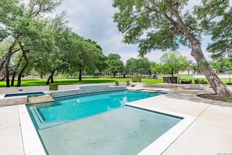 128 Bridgewater Drive La Vernia TX 78121