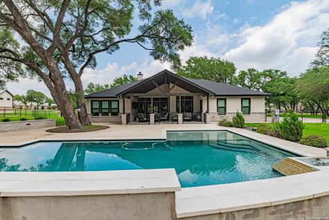 128 Bridgewater Drive La Vernia TX 78121