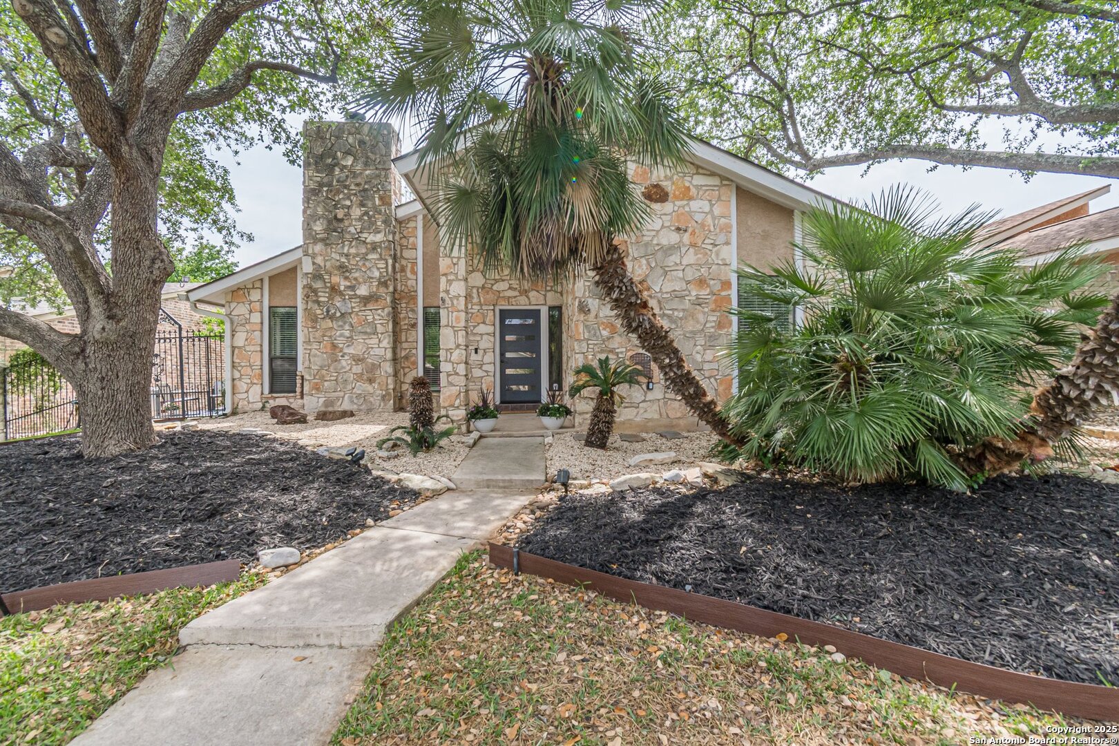 1522 Vista Azul San Antonio TX 78213