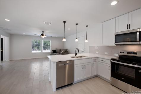 432 Canyon Lake Drive Bandera TX 78003
