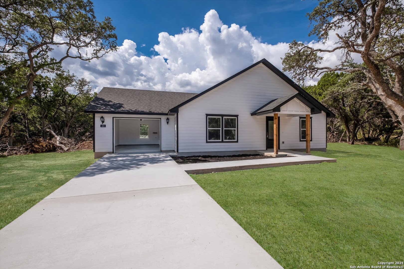 432 Canyon Lake Drive Bandera TX 78003