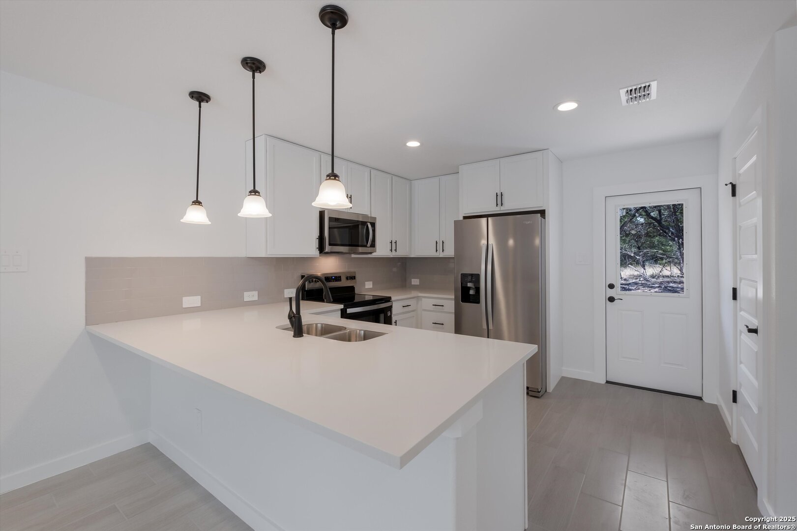 432 Canyon Lake Drive Bandera TX 78003