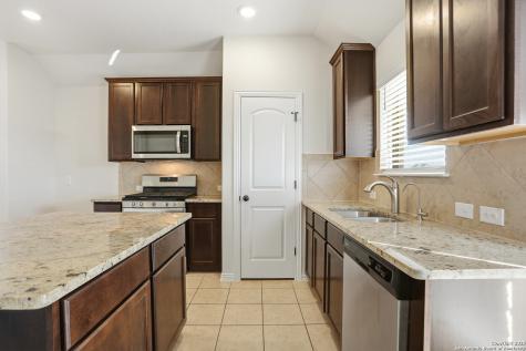 2035 Cowan New Braunfels TX 78132