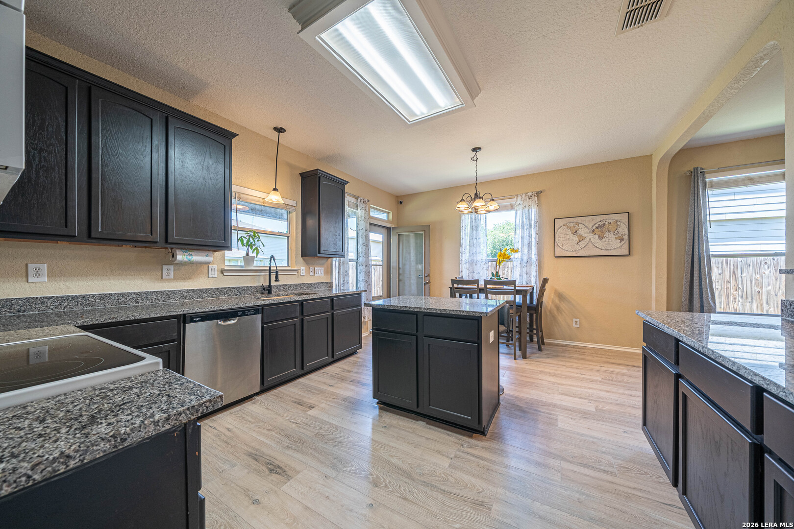431 Diana Drive Converse TX 78109