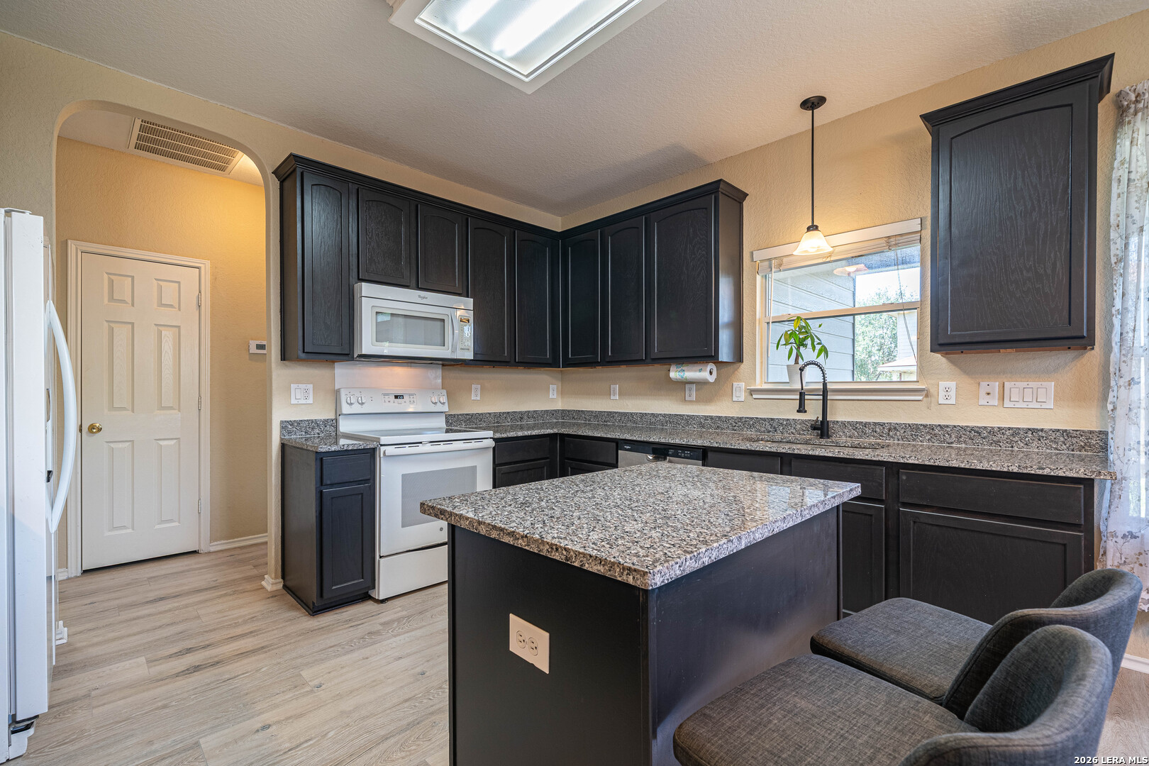431 Diana Drive Converse TX 78109