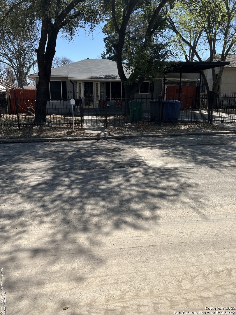 2230 W Hermosa Drive San Antonio TX 78201