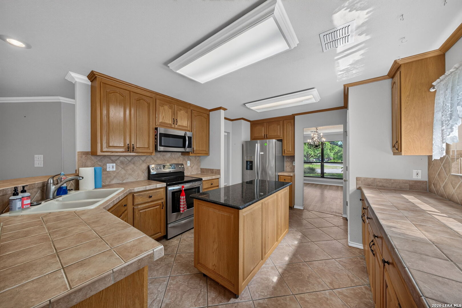 254 Quail Drive Universal City TX 78148