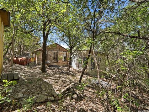 846 Private Road 260 W Mico TX 78056