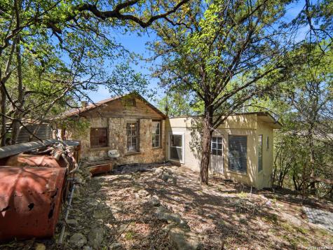 846 Private Road 260 W Mico TX 78056