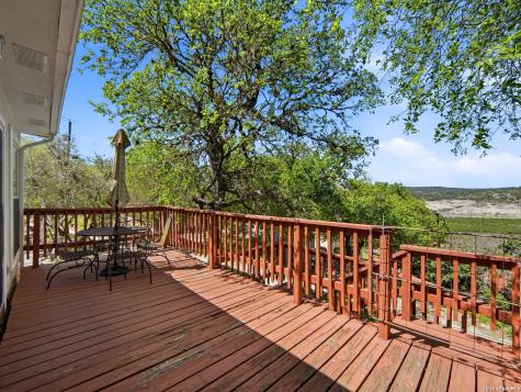 846 Private Road 260 W Mico TX 78056