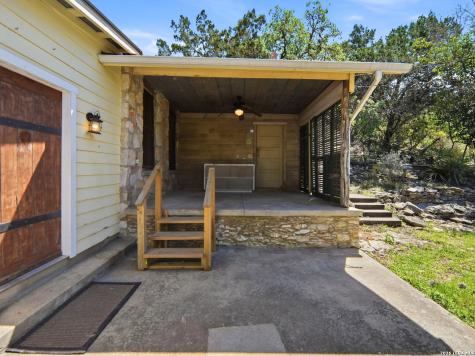 846 Private Road 260 W Mico TX 78056