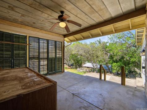 846 Private Road 260 W Mico TX 78056