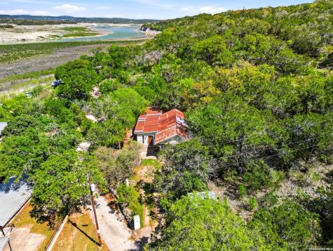 846 Private Road 260 W Mico TX 78056